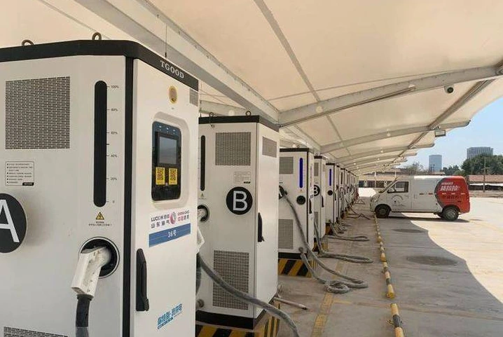 Private electric charging station
